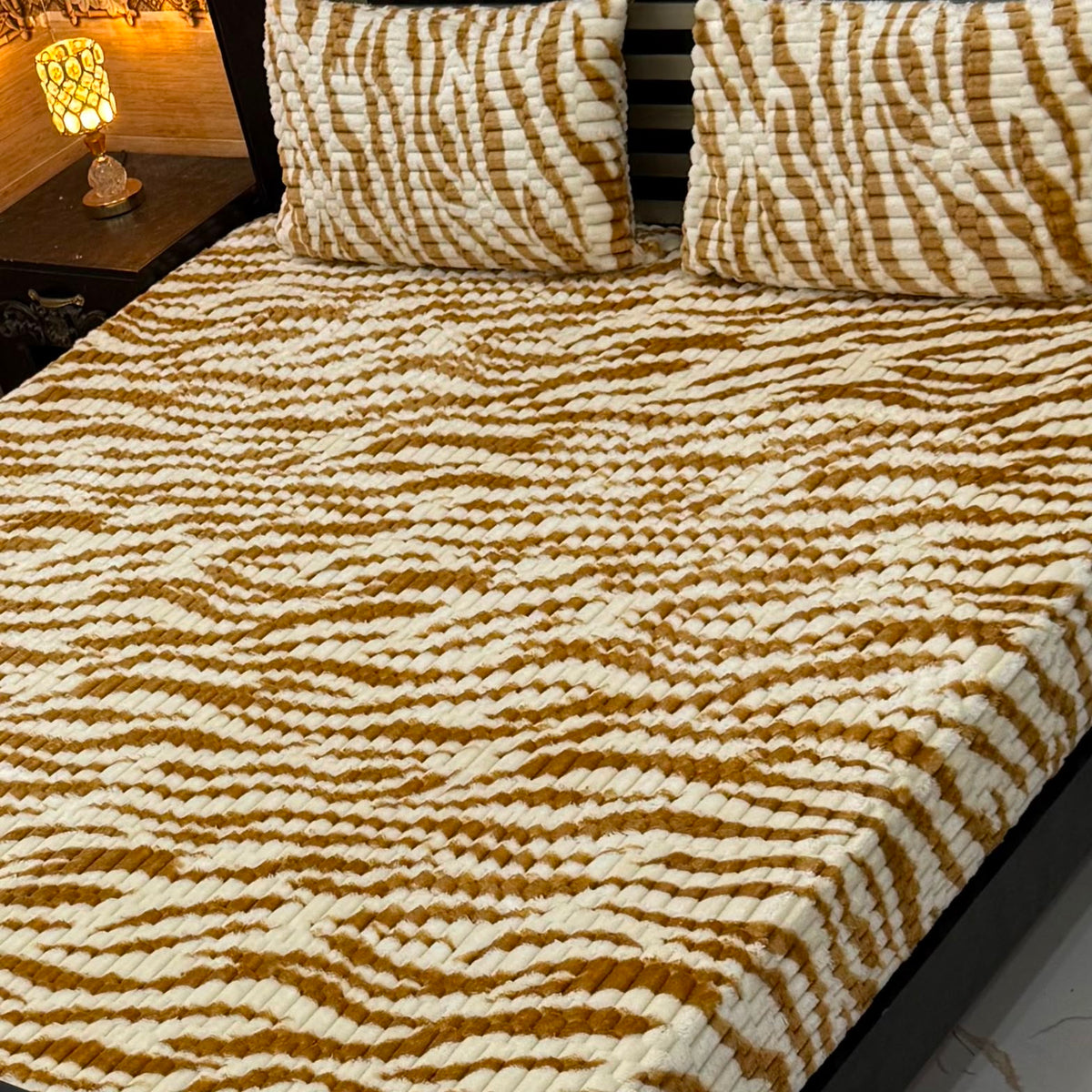 Premium Puffy Winter Bedsheet Set – King Size